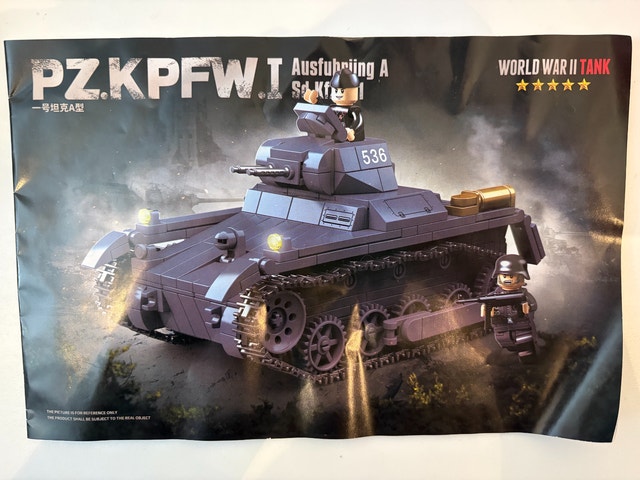 [NEW] WWII Panzer I Tank Building Kit - 565 Pcs - Unassembled