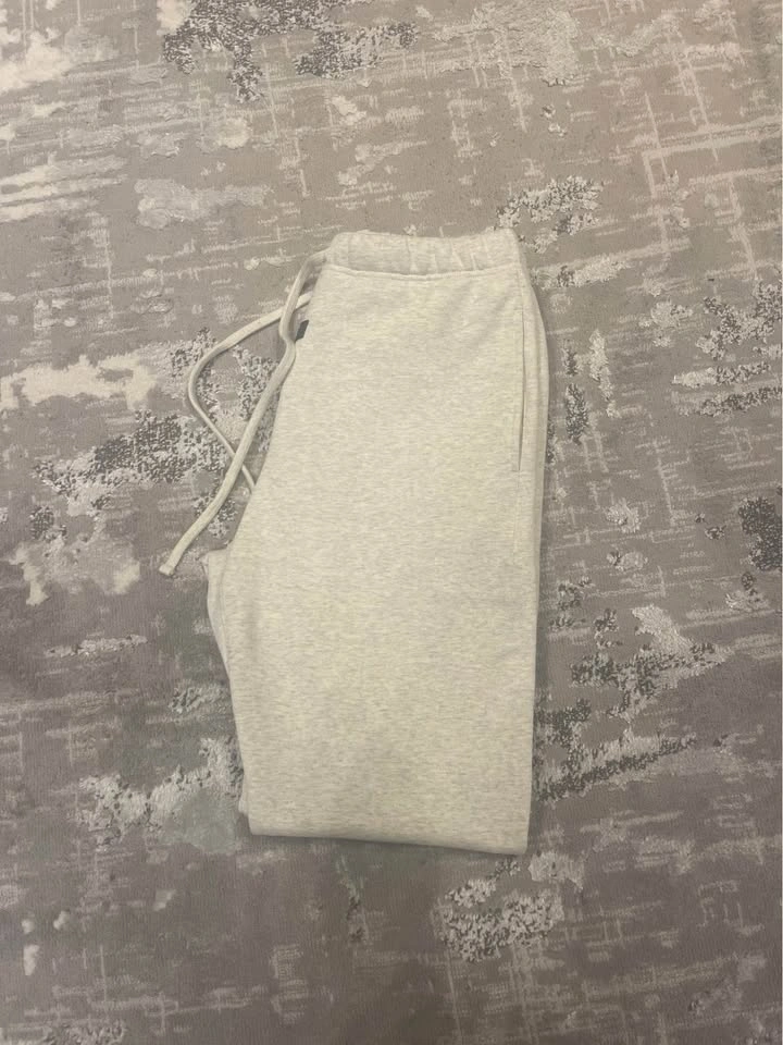 Light oatmeal essential pants - photo 2