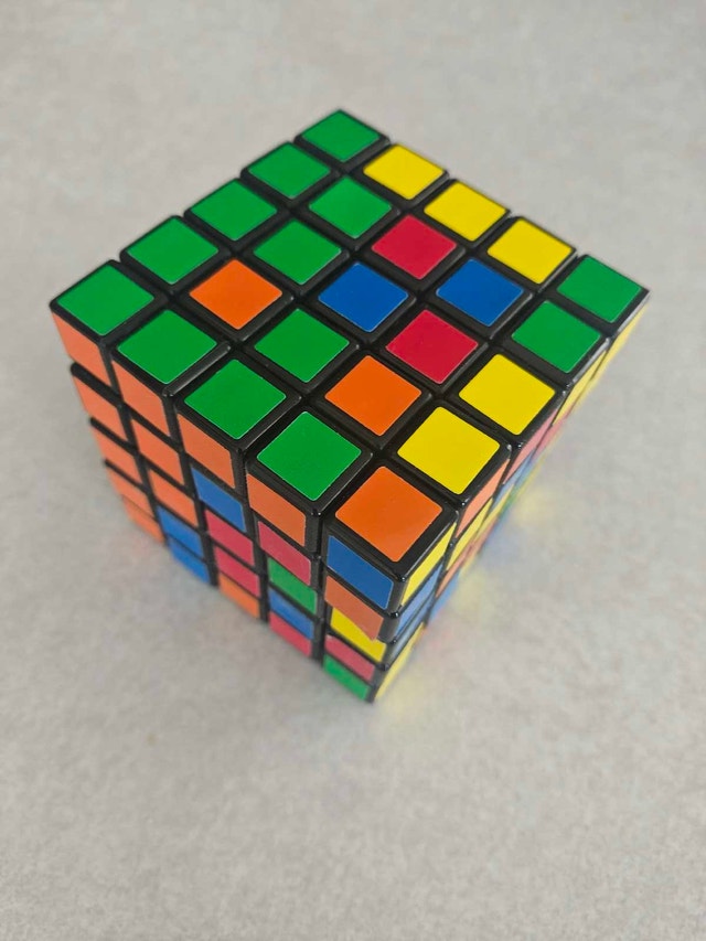 Ernst Rubik's 5x5 Cube! - photo 3