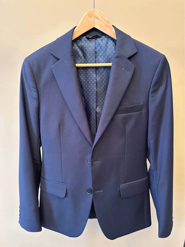 Navy Graduation Suit - S42 - Height 5’5”- 5’8” - photo 2