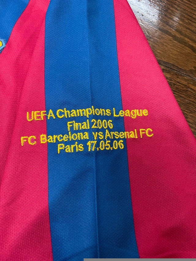 Barcelona Ronaldinho #10 UCL Final Retro Jersey Home 2005/06 - photo 5
