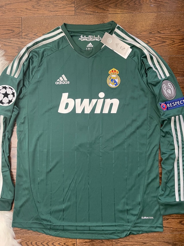 Real Madrid Ronaldo Retro 2012/13 Soccer Third Jersey - photo 4
