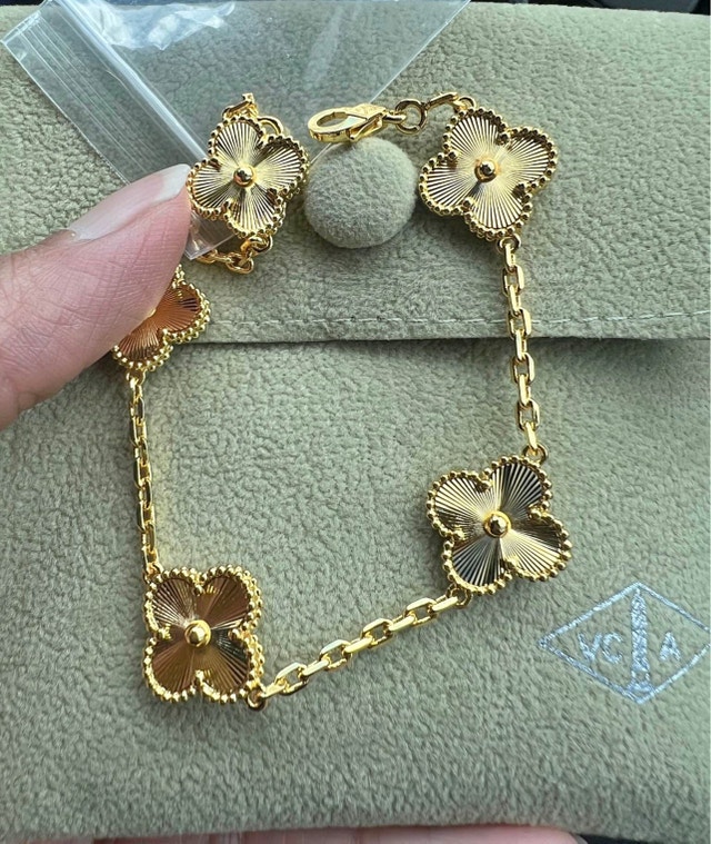 VCA Bracelet 18K Good Plated