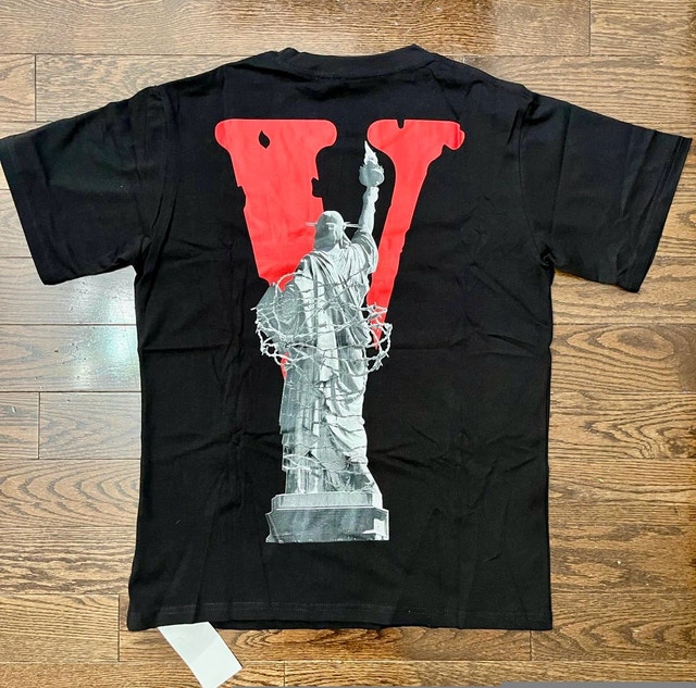 Vlone Shirts Size Medium & Large - photo 4