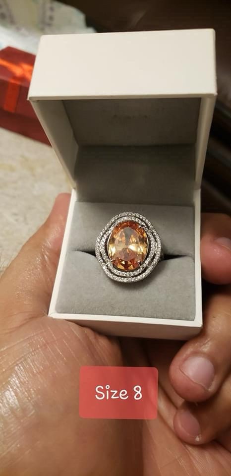 Sterling silver ring beautiful champagne cubic zirconia S925