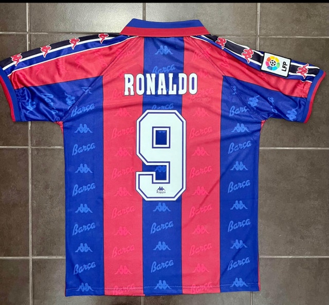 Barcelona Ronaldo Retro Soccer Home Jersey - photo 2
