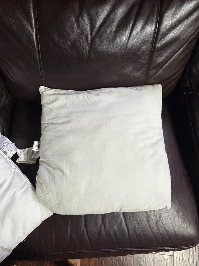 Cushions 4 pcs Size 18in x 18in - photo 2