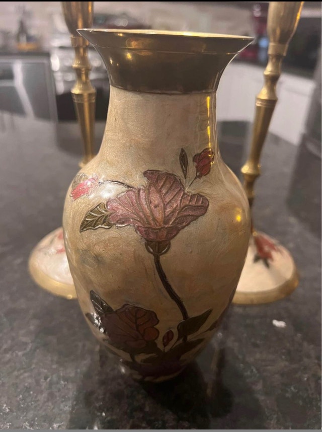 Brass Candle Holders and Vase - Made in India - photo 4