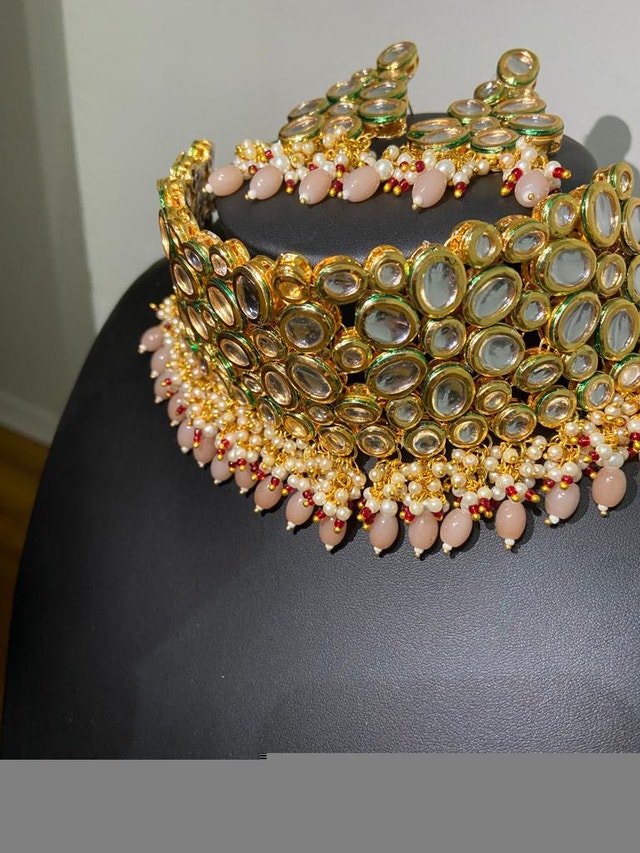 Kundan and Semi Precious Stones Indian Wedding Jewellery Set - photo 2