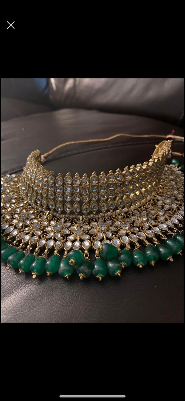 Indian Kundan Emerald Green Jewellery Set