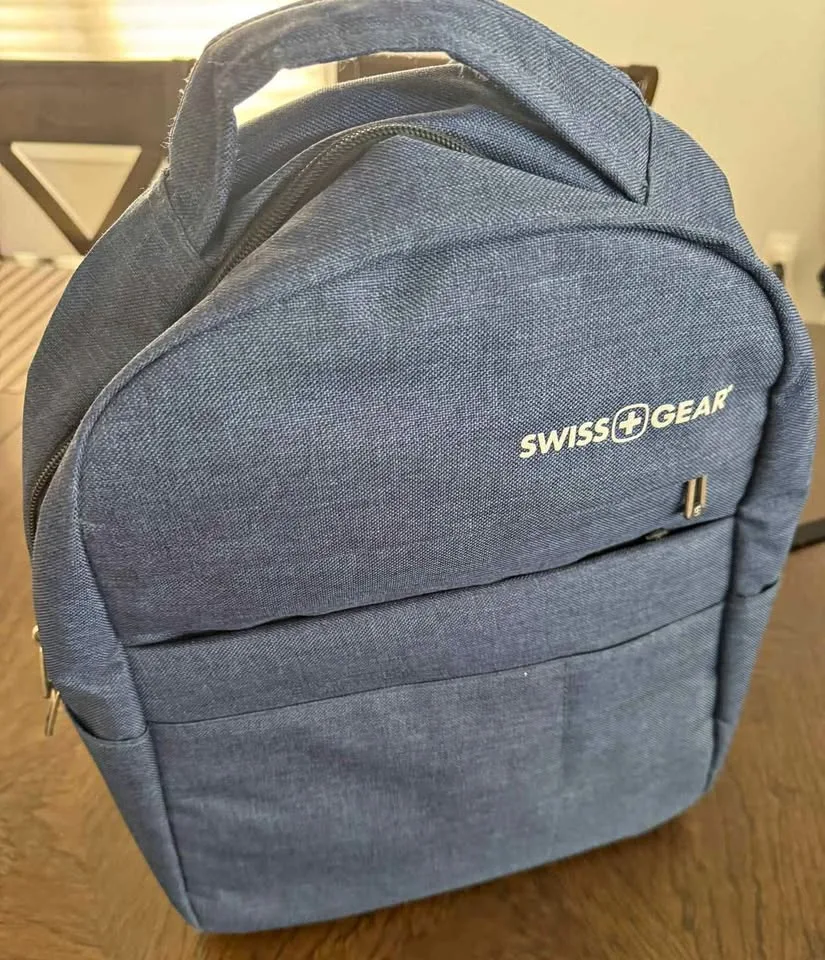 NEW Swiss Gear Backpack thumbnail