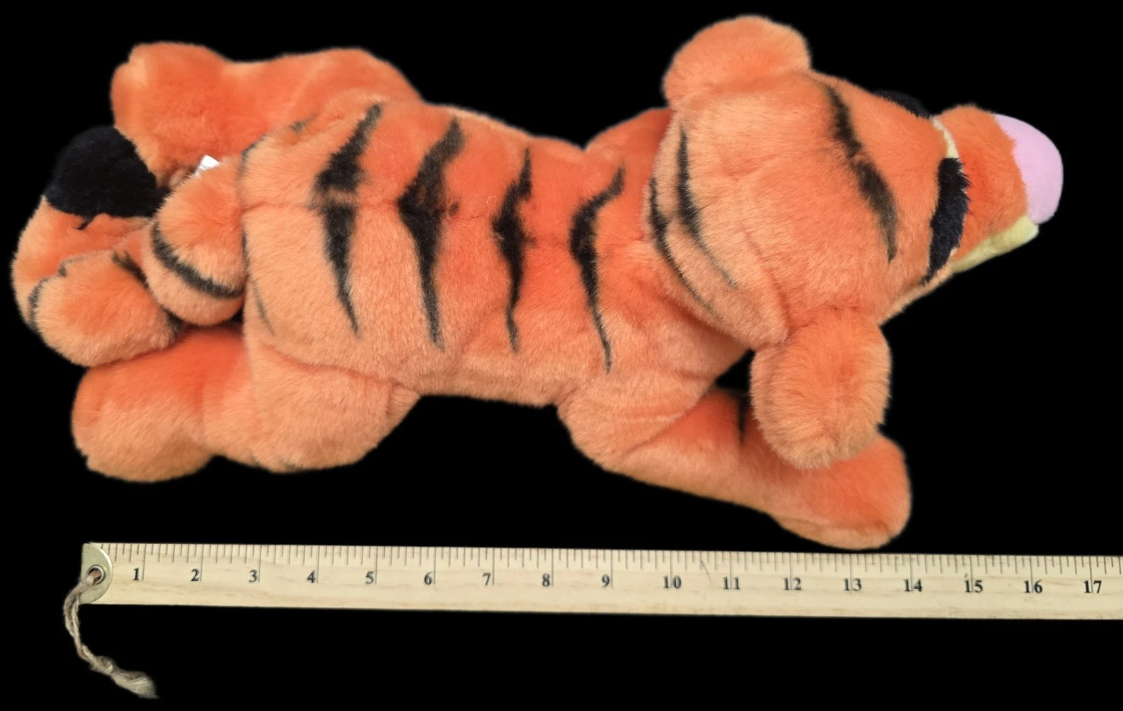 Disney Store Tigger Plush - photo 4