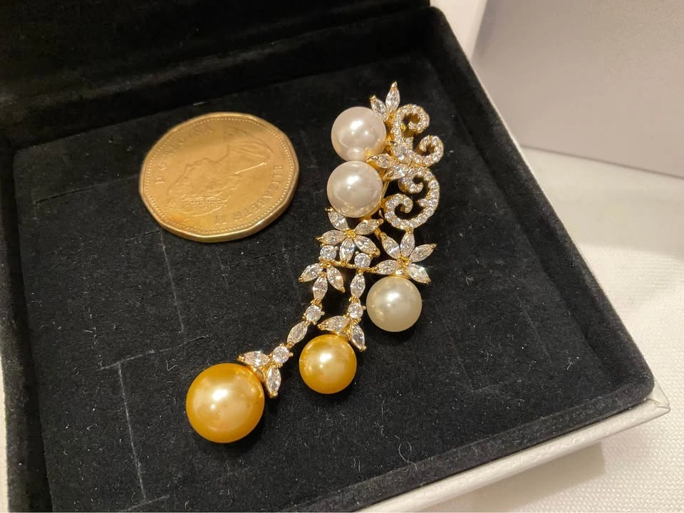 Ladies Earrings BRAND NEW VOISSON Champagne Gala Pearl - photo 4