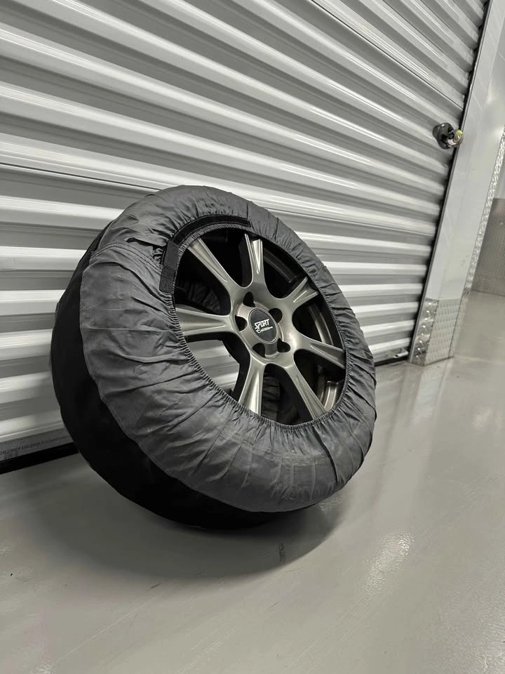 RIMS AND TIRES - photo 3