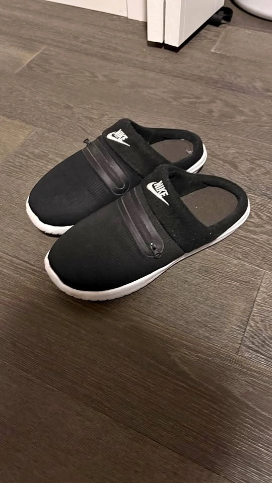 Nike Slippers