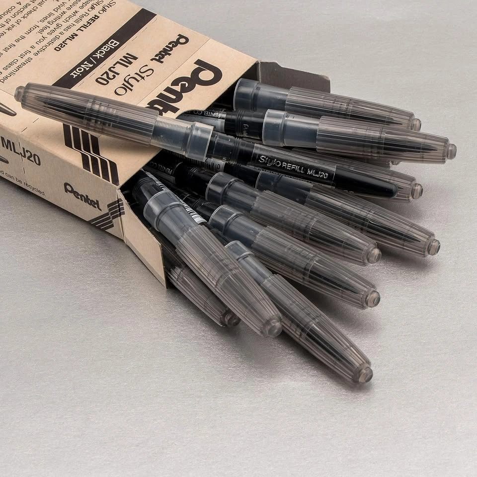 Pentel Arts Tradio Stylo Sketch Pen Refills, Black, Box of 12 - photo 4