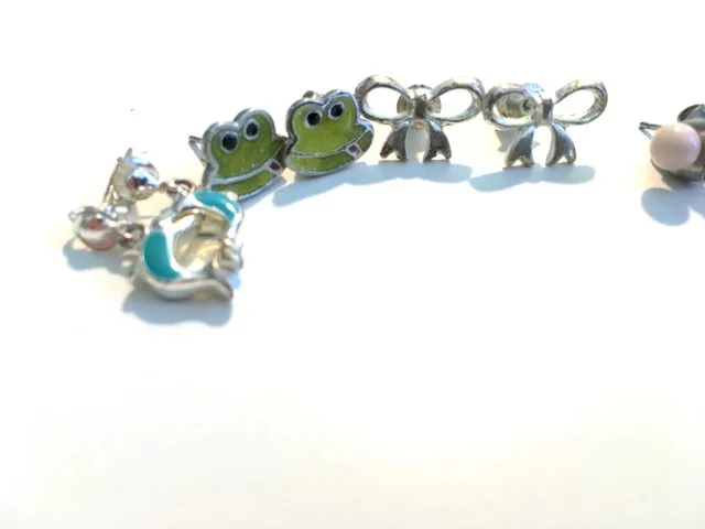 7 cute stud earrings - great assortment for kids - photo 3