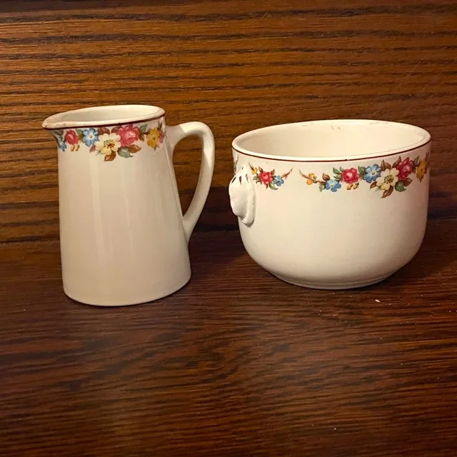Vintage Grindley England Sugar/Creamer Set