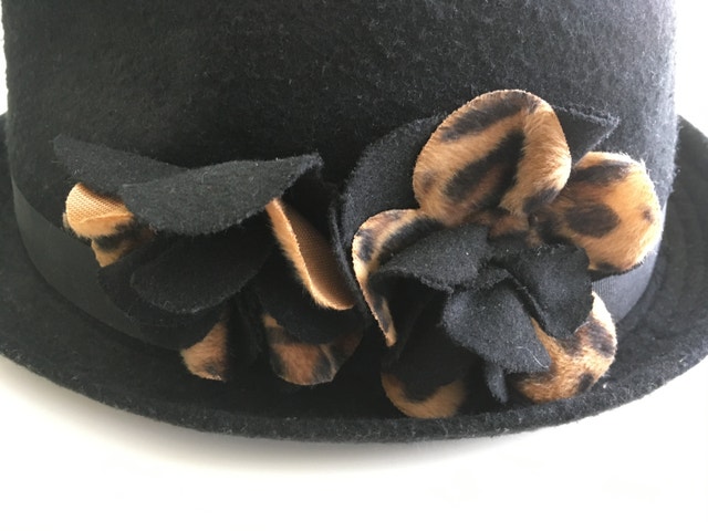 Cool black fedora hat for women - Size M/L - Gently used - photo 2