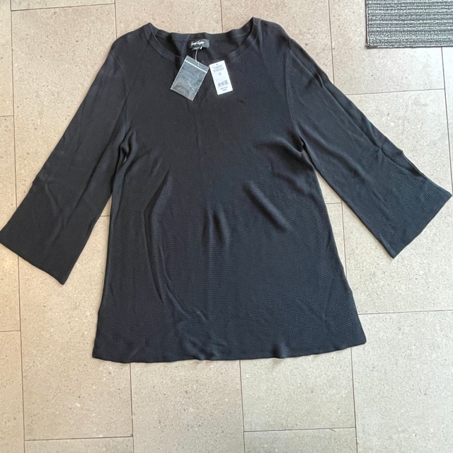 Lord & Taylor Black Tunic Sweater - New w/ Tag - Medium