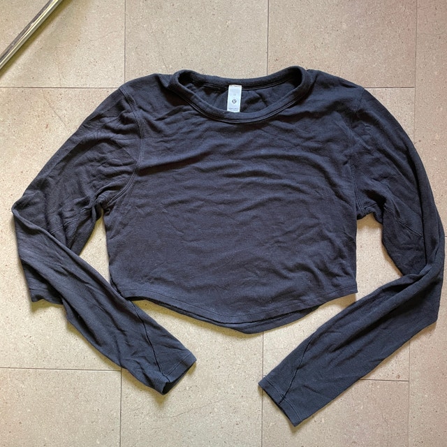 Lululemon Black Long-Sleeve Soft Jersey Crop Top - Size 10