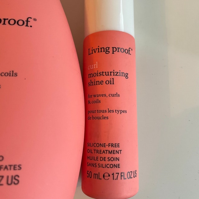 NEW Living Proof Curly Hair Moisturizing Shine Oil - photo 3