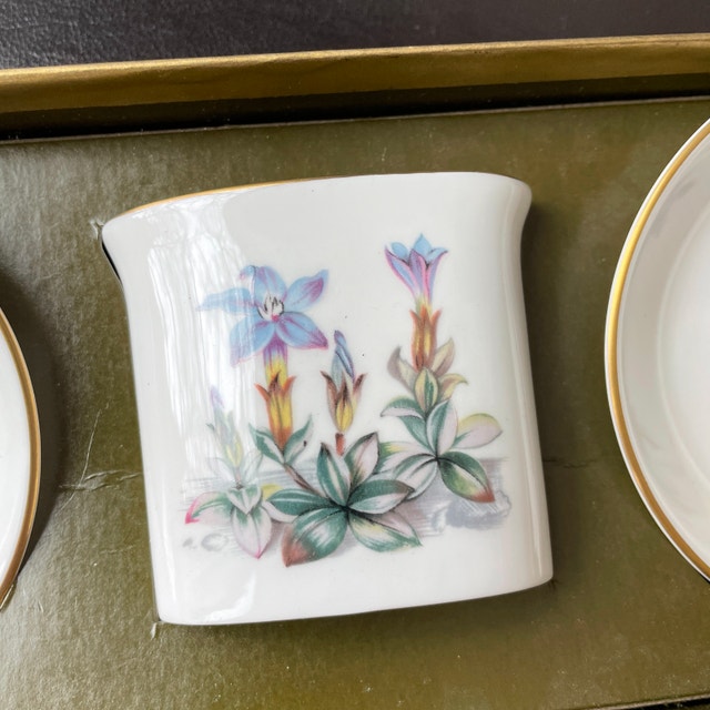 Vintage Boxed Royal Worcester Bone China Set - Trinket/Coaster S - photo 3