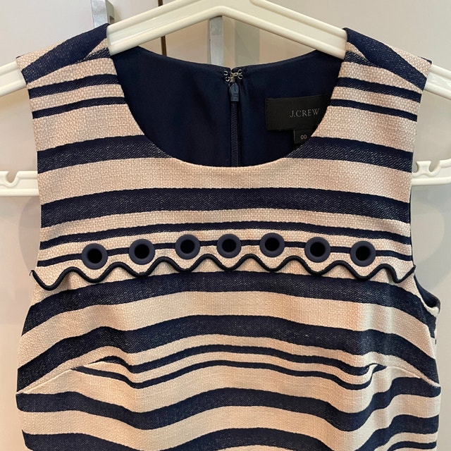 J. Crew Navy Blue Striped Scalloped Trim Dress Size 00 - photo 4