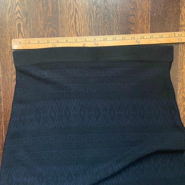 Simons Contemporaine Black/Deep Blue Knit A-Line Skirt - Large - photo 4