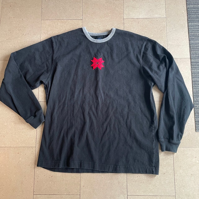 Vintage Gap Snowflake Long Sleeve Cotton Tee - Red - LGE
