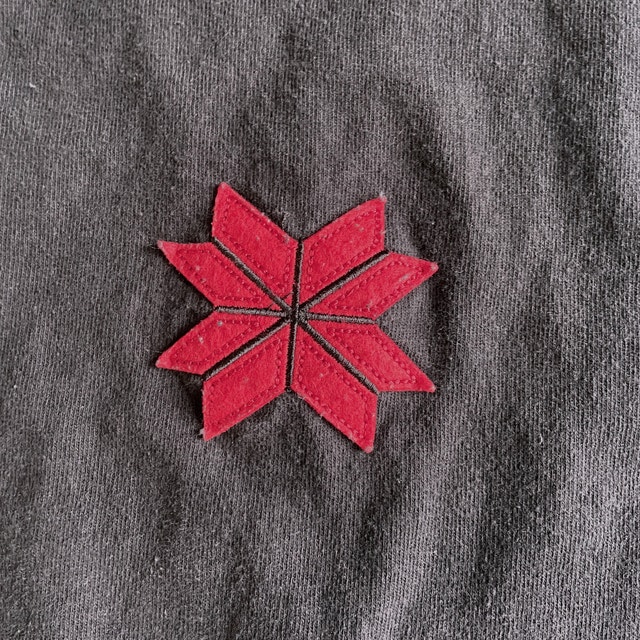 Vintage Gap Snowflake Long Sleeve Cotton Tee - Red - LGE - photo 3