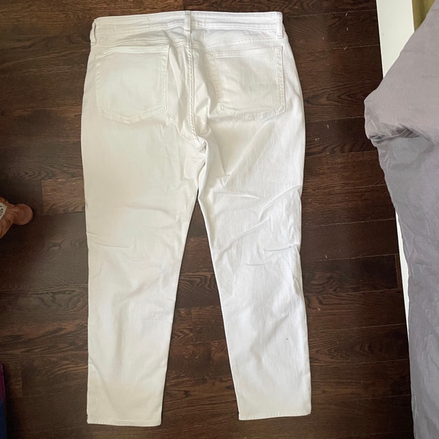 Rag & Bone Dre Mid Rise Boyfriend White Denim Jeans - Size 31 - photo 5