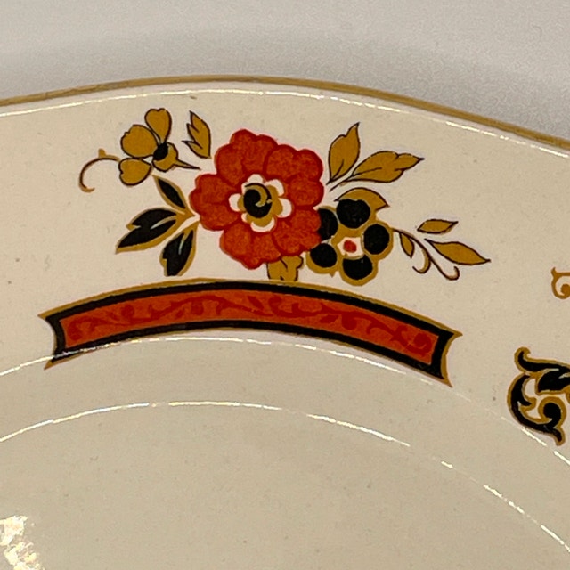 1940s Royal Staffordshire Betsy Art Deco Plate - photo 3