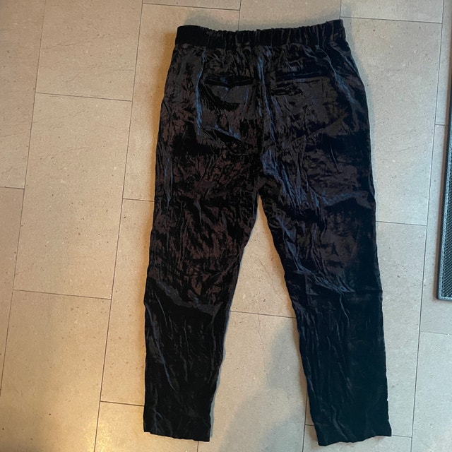 Banana Republic Black Velvet Pants - Size S - photo 5