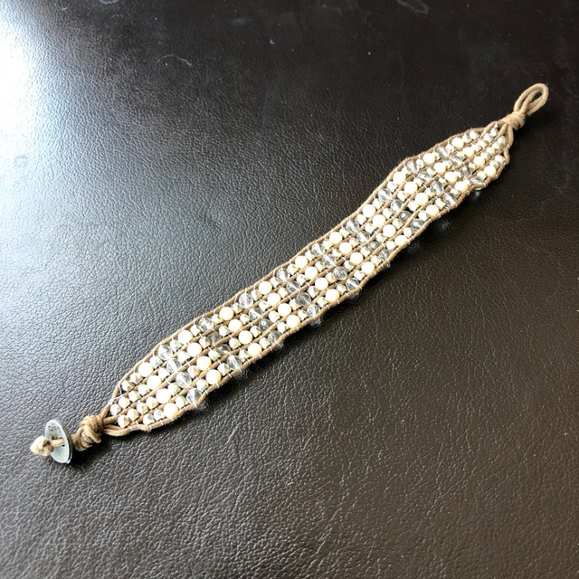 American Eagle wide beaded string bracelet