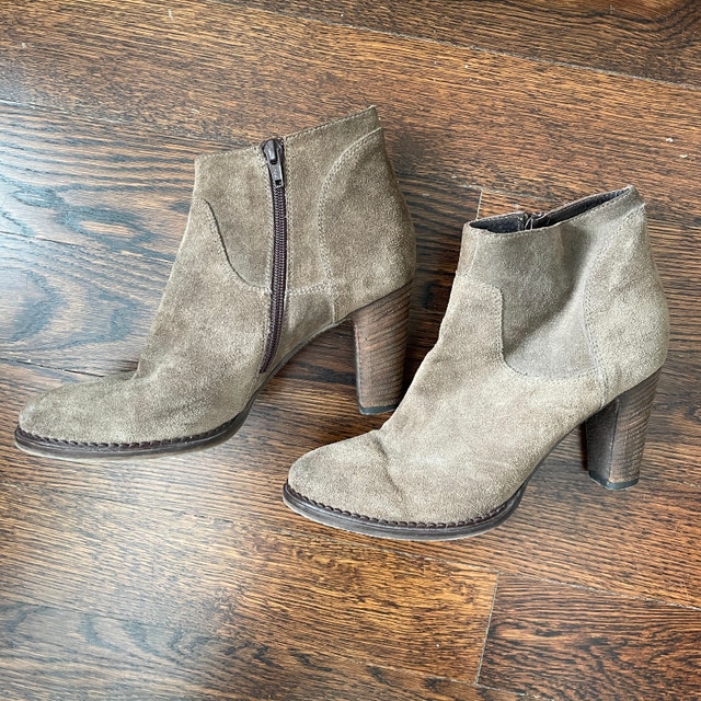 Taupe Tan Suede Minelli Ankle Boots - Size 39 (8.5)