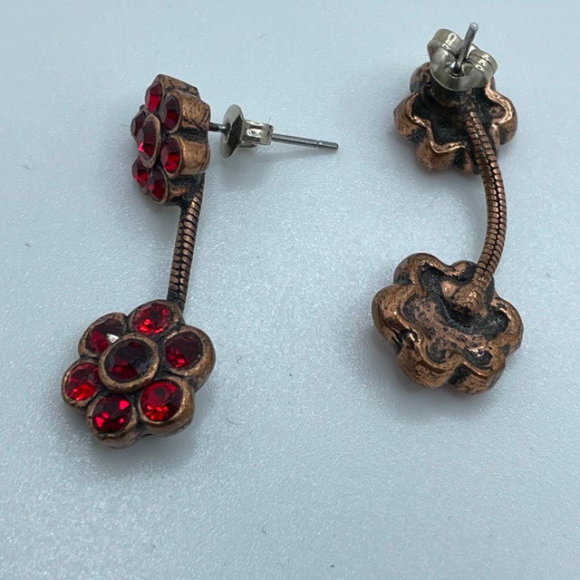 Red Gemstone Flower Earrings for pierced ears - Really cute - photo 3