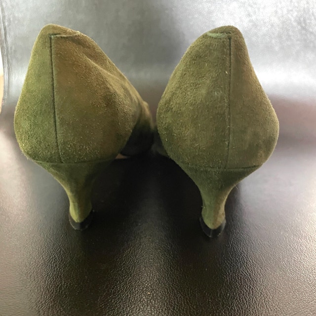 Amalfi Sage Green Suede Kitten Heel Pumps - Size 8.5AA - Italy - photo 4
