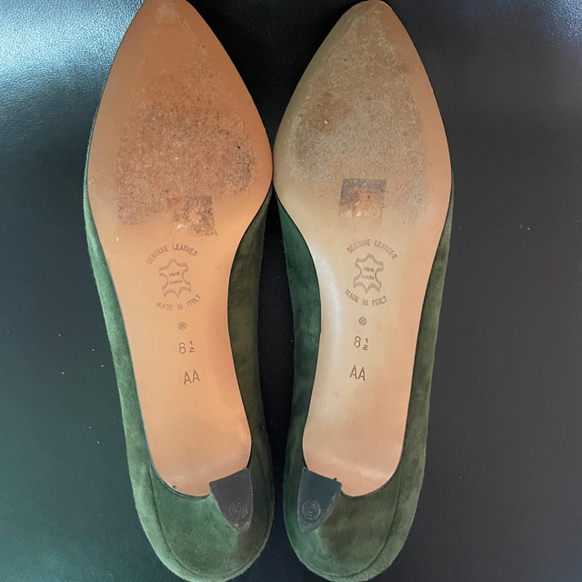 Amalfi Sage Green Suede Kitten Heel Pumps - Size 8.5AA - Italy - photo 5