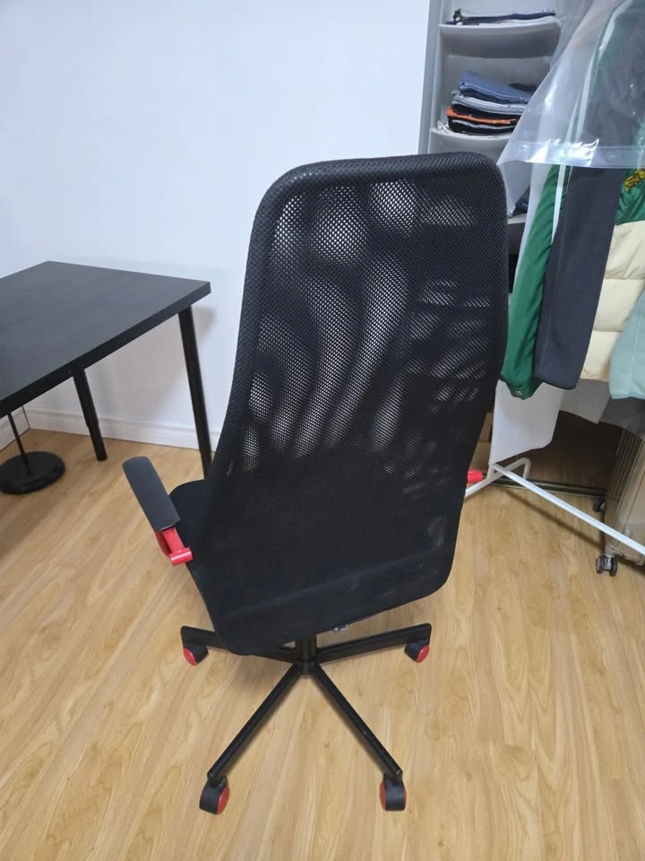 Clean Black Gaming Chair HUVUDSPELARE - photo 3