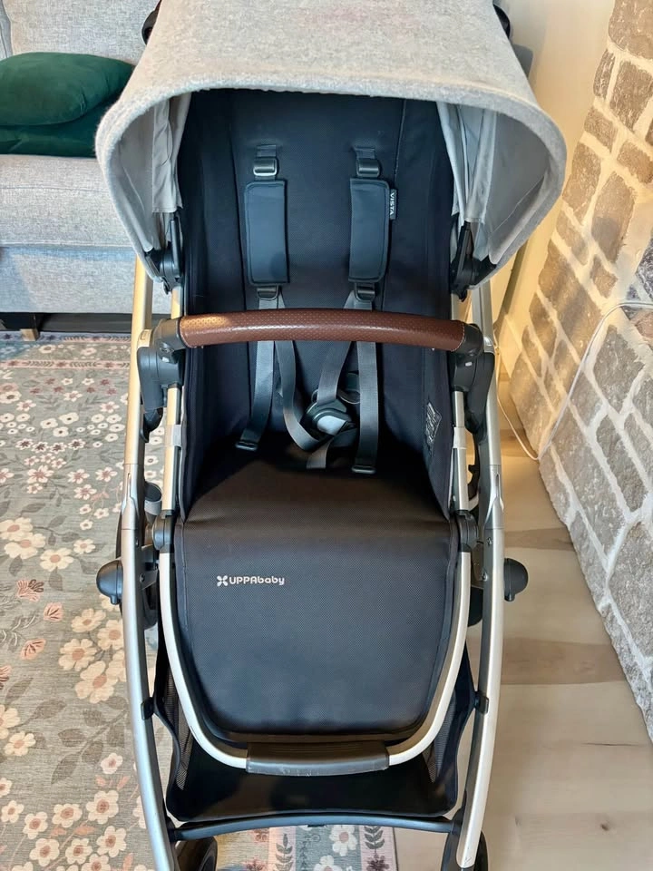 UPPAbaby Vista 2020 Stroller + Bassinet + Extras - photo 2