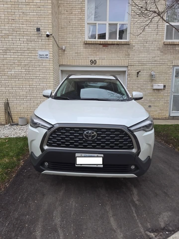 2022 Toyota Corolla Cross XLE AWD - photo 2