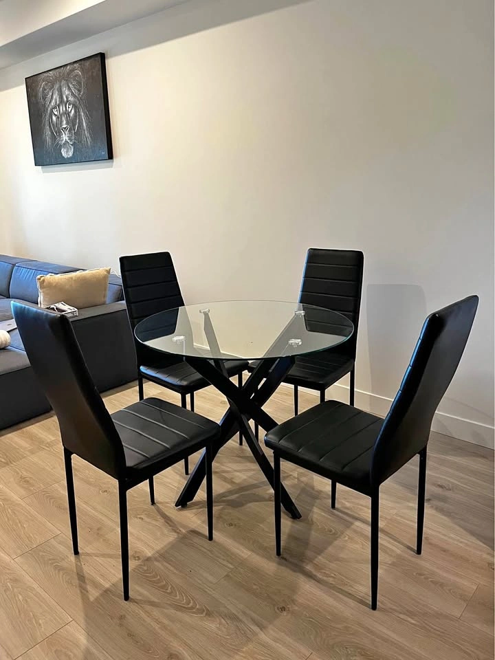 Round Dining Table and Chairs (4) Set