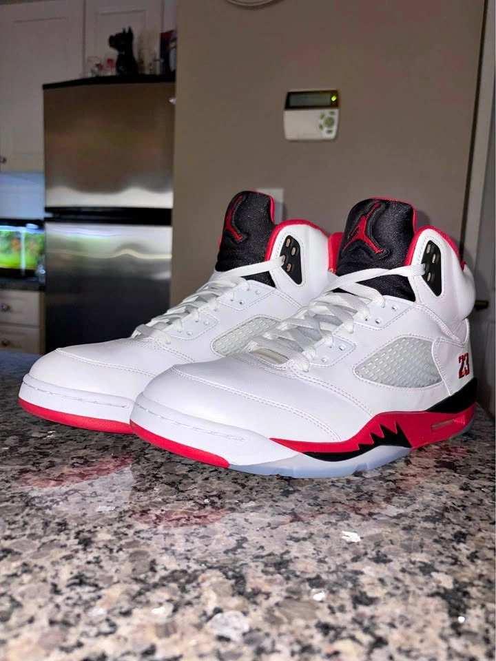 Air Jordan 5 Retro OG SIZE 10 MEN