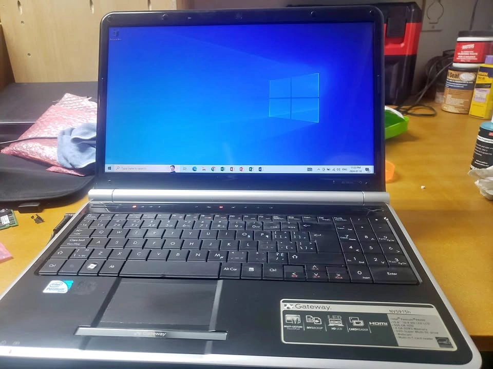 Gateway Laptop with Windows 10