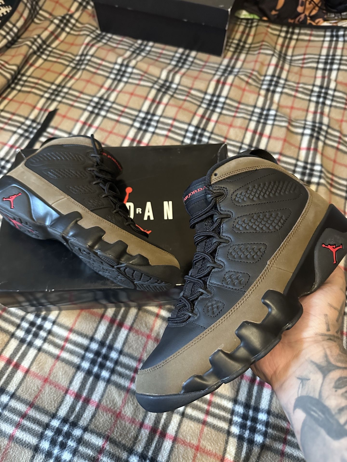 Olive 9s Size 8.5