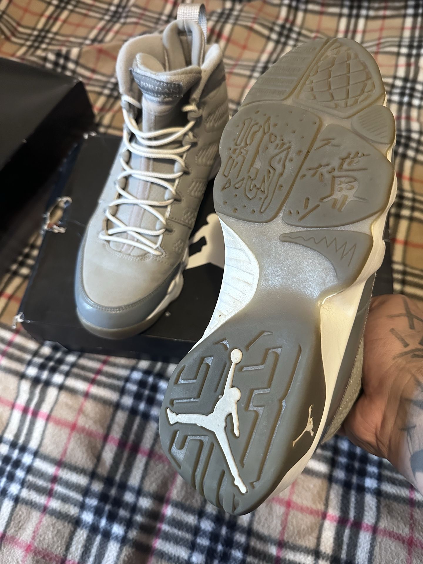 Cool Grey 9s size 8 - photo 4
