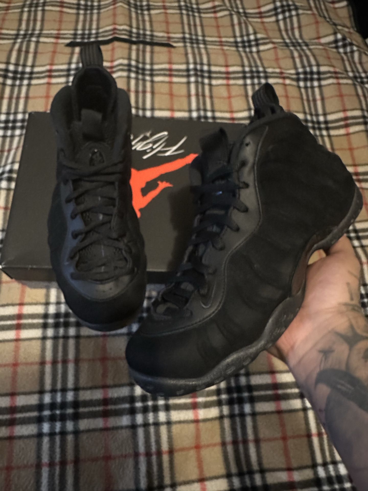 Black Foamposites Sz 8