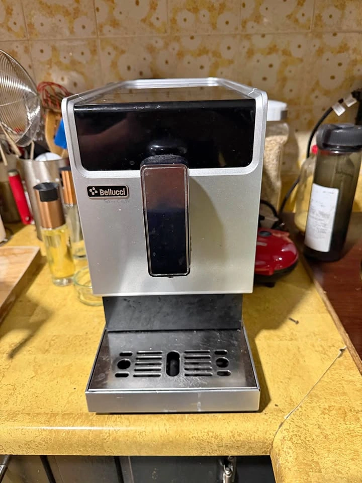 Bellucci Slim Caffee Semi-Automatic Espresso Machine