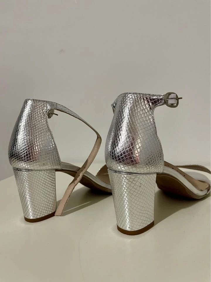 Ateliers Silver Snake-Effect Ankle-Strap Heels - photo 5